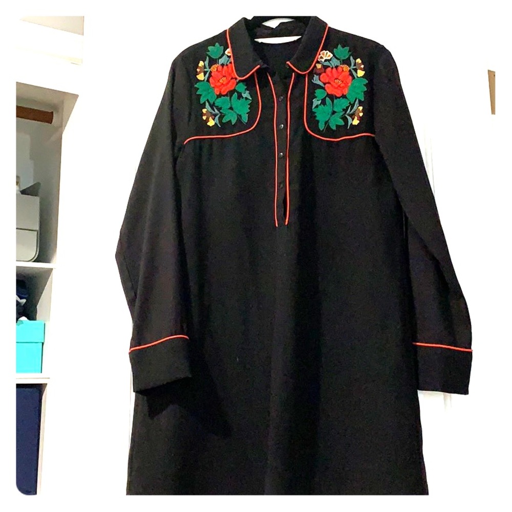 Zara mini dress with flower appliqué
